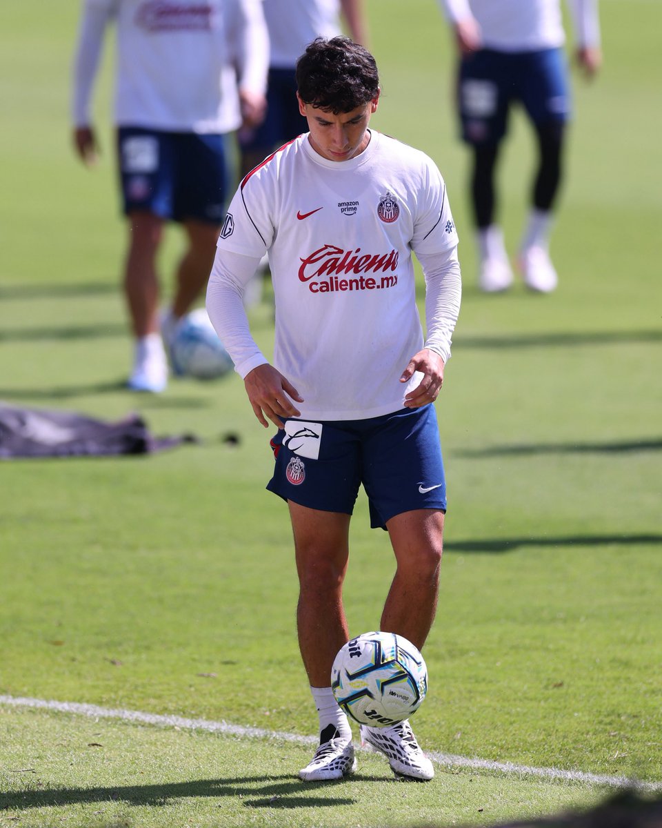 Chivas's tweet photo. 🇫🇷 🙌🏻 ❤️ https://t.co/OQrMpewlld