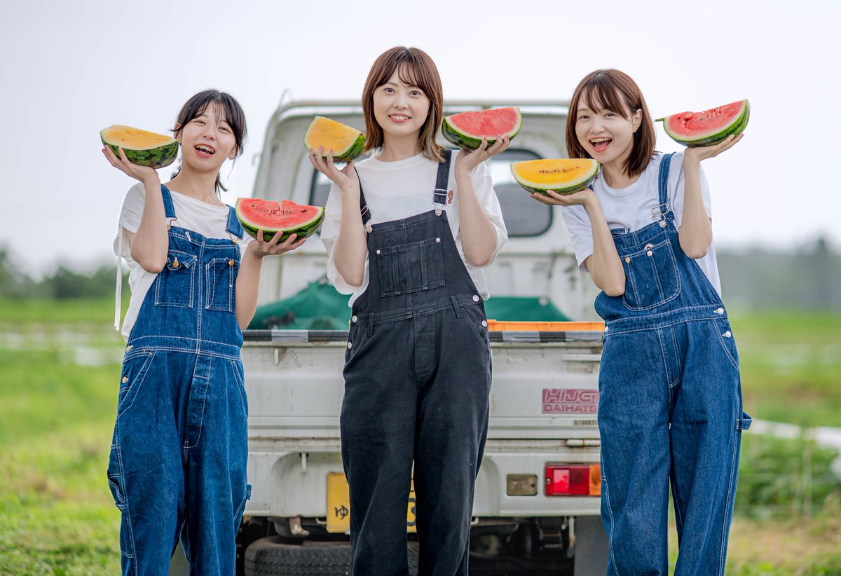 komo_ringo's tweet photo. 「おしゃれスイカ」

Photographerとスイカ農家のコラボ！！

こんな可愛いphotoが、撮れるなんて😭

天才✨️

笑顔も素敵😆

「フォロー」宜しくお願い致します🙇

・Photo
matt2_14

・Model
nari__sunny
mkukum
kasumi.0925

#おしゃれスイカ #岩手 #iwate  #滝沢スイカ #またくるファーム https://t.co/SV61flkJPt