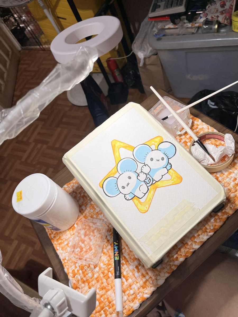 yuenriartworks's tweet photo. Some BTS photos of my first binder commission order! I was really excited to do this commission piece and to be able to go back to traditional art in a way too! ✨💖 

#yuenricomms #yuenriart #pokemon #tandemaus #custombinder https://t.co/43FH7WWDpa