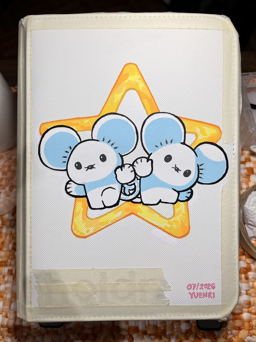 yuenriartworks's tweet photo. Some BTS photos of my first binder commission order! I was really excited to do this commission piece and to be able to go back to traditional art in a way too! ✨💖 

#yuenricomms #yuenriart #pokemon #tandemaus #custombinder https://t.co/43FH7WWDpa