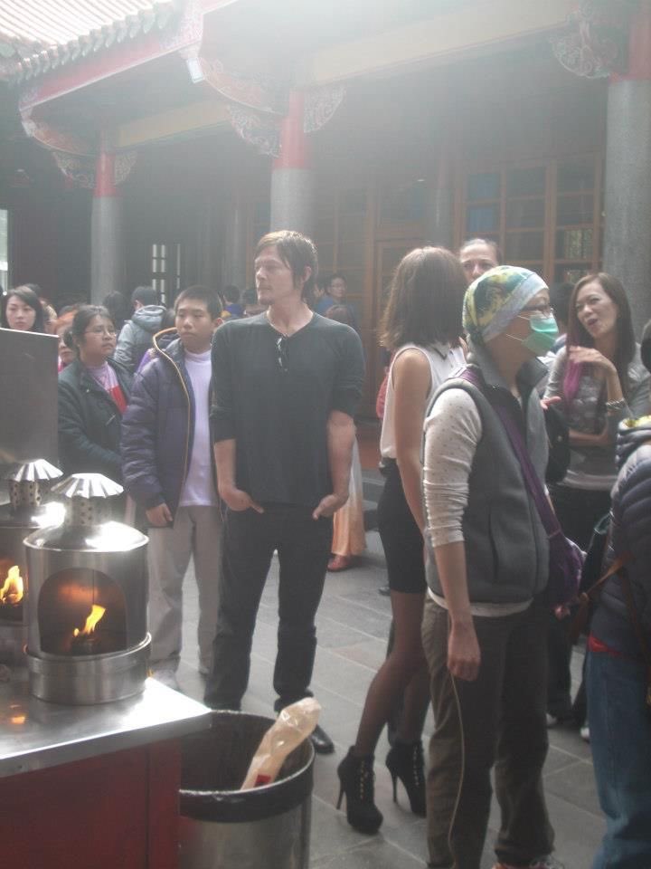 rositascrossbow's tweet photo. norman reedus in japan https://t.co/wM4TOKenTC