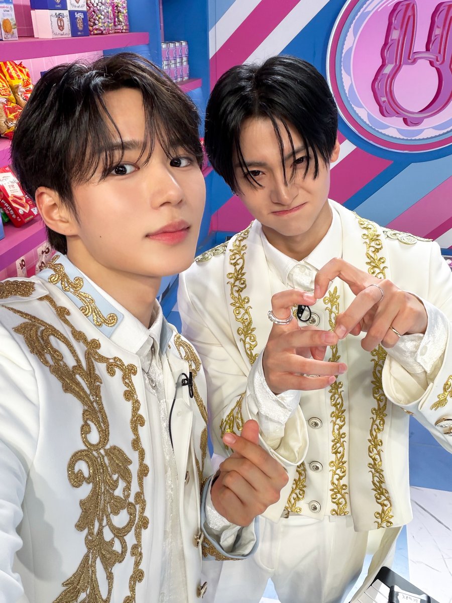 ALD1_official's tweet photo. 2026.08.20. UP코노 EP.17-18

#ALPHADRIVEONE #ALD1
#알파드라이브원
#JUNSEO #준서
#SANGWON #상원 https://t.co/WVfzX00KZJ