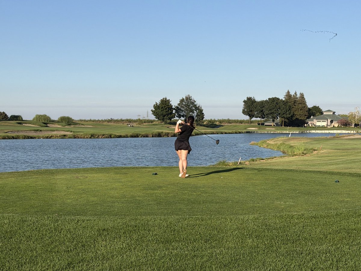 BCHSGirlsGolf's tweet photo. Thank you to Mountain House High School for joining us today at The Reserve for today’s scrimmage.  Our golfers battled hot temperatures during their first competition of the year.  Bear Creek senior Kaitlyn Davis with today’s low round for Bear Creek at 53 (+16). https://t.co/8tAzgrC7Mj