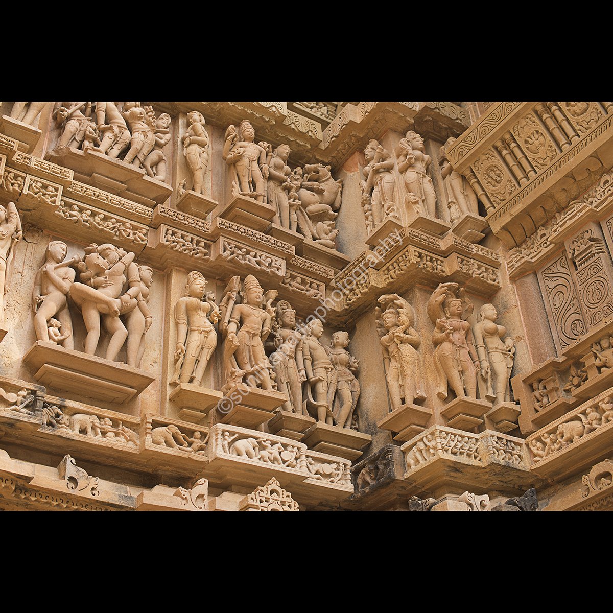 SunilKapadia19's tweet photo. _SSK0213 Artist's Architecture. color
Buy This Photo Art Print
#color #sculptures #statues #deities #celestialbeauties #wall #Hinudtemple #sandstone #niche #carvings #ancient #worldheritagesite #Indianheritagesite #Indiantouristdestination #yellow #Khajuraho #MadhyaPradesh #India https://t.co/FSDMbV4JsU