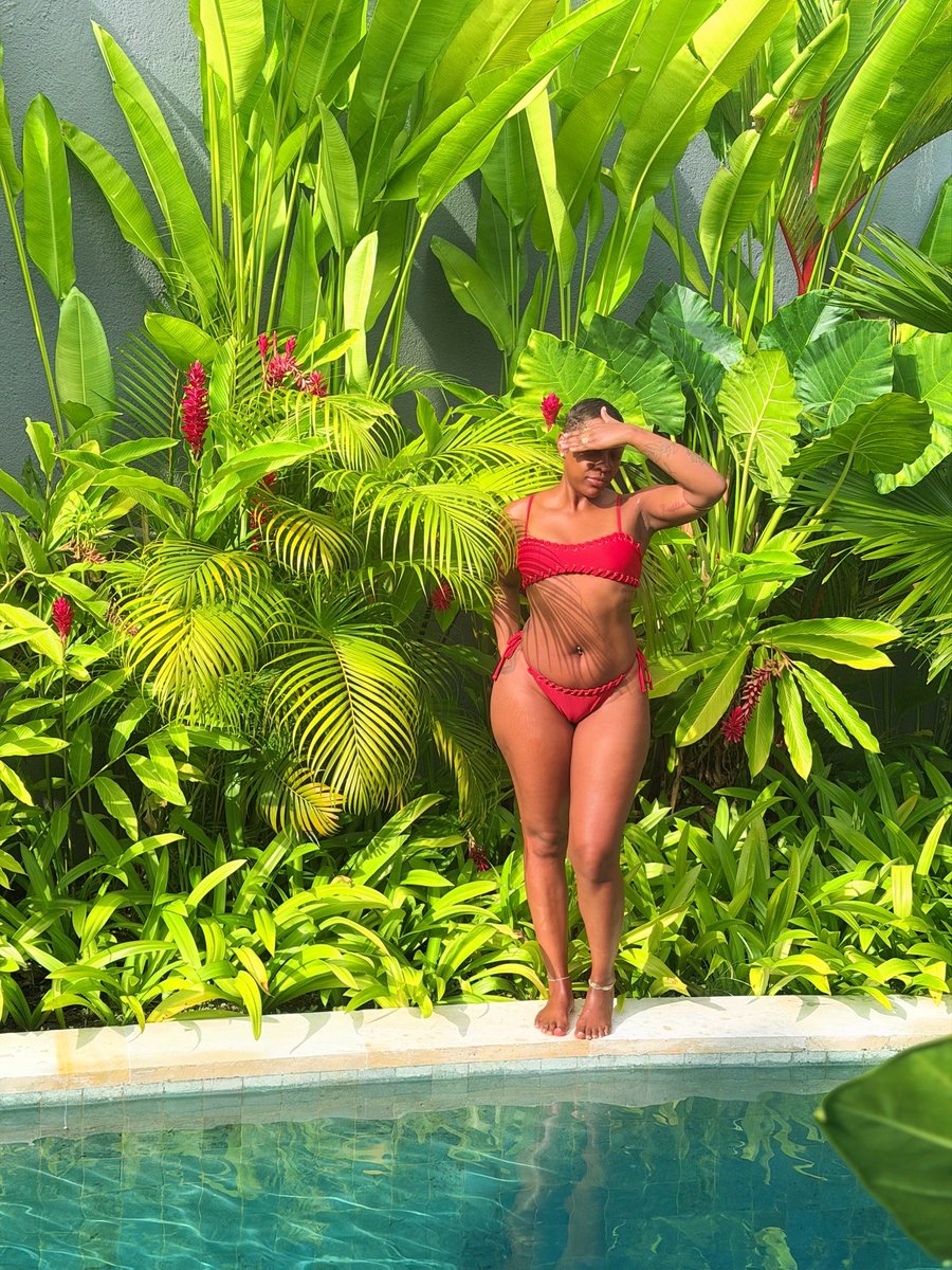 smiilinbiig's tweet photo. Happiest when I’m in a bikini in another country

Bali 📍 https://t.co/pluBRbUmxG