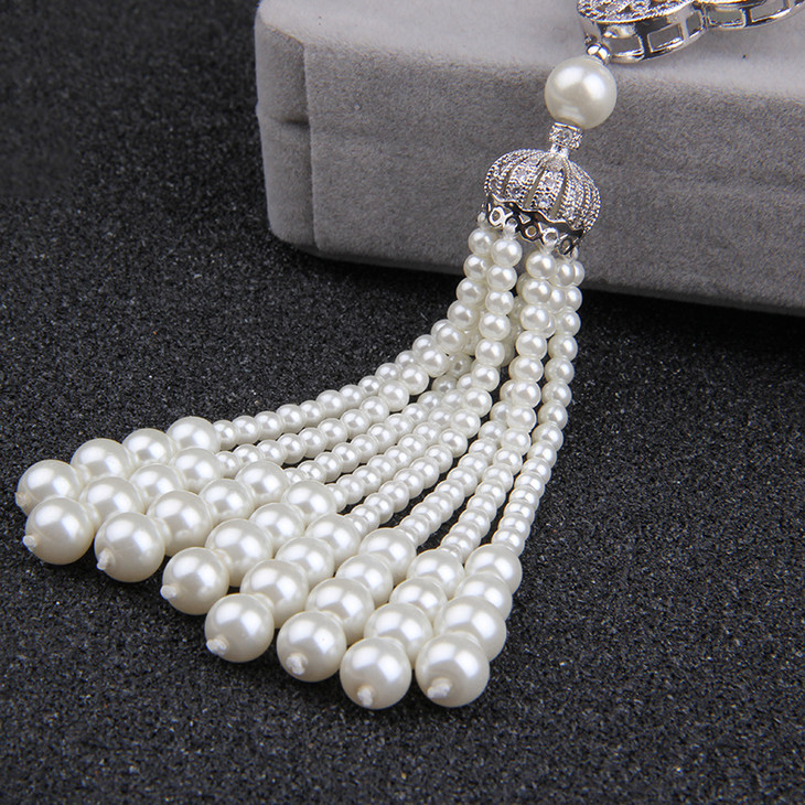 EllianaBrowxnn's tweet photo. Hola! Hoy terminé un lindo collar hecho a mano con perlas de concha naturales, ideal para regalar o usar tú mismo  Te gustaría aprender a hacerlo , https://t.co/i6Oo1bIjGc