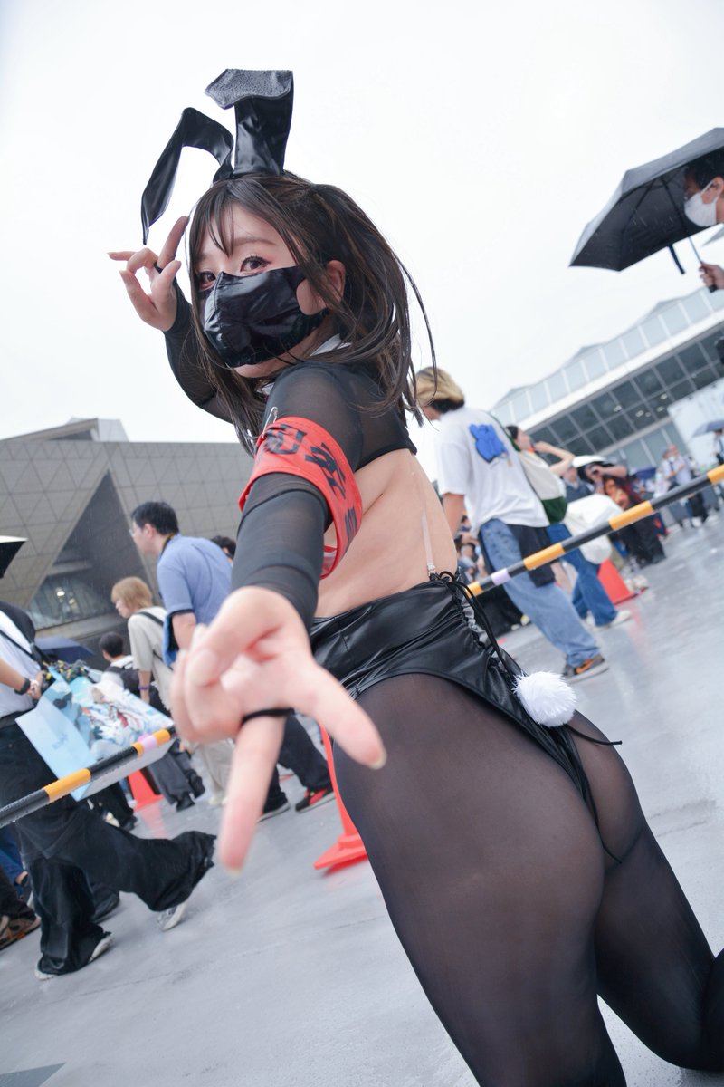 karasutonbi06's tweet photo. コミックマーケット　DAY2

 バニーガール風紀委員
菱田もえこさん（@tanochiimoeko ）

 #C108 #C108コスプレ #C108_cos #コミックマーケット108 https://t.co/azKFJdVRIp