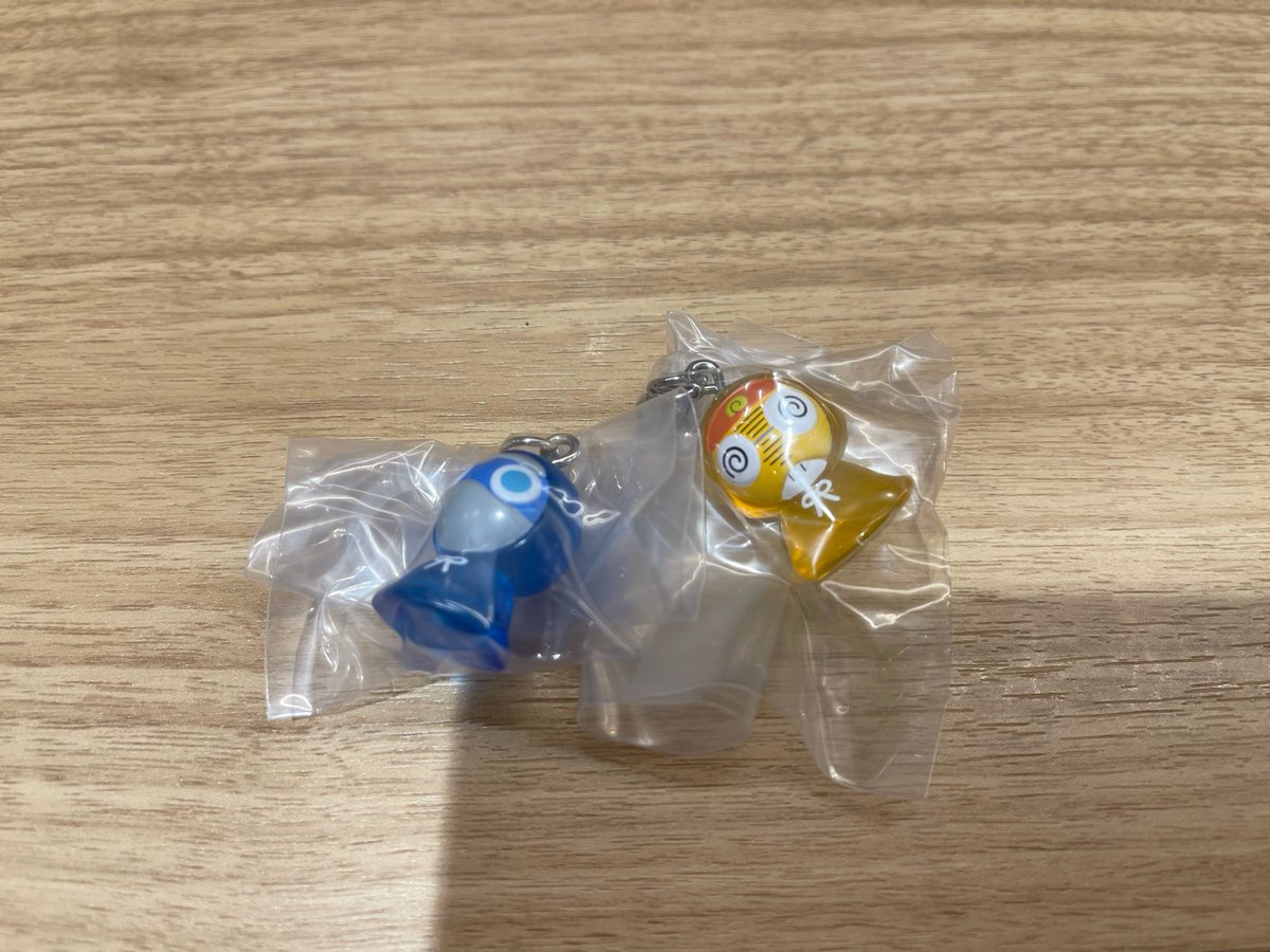 XlamV39's tweet photo. めじるしアクセサリー　交換　ケロロ軍曹

譲) クルル　ドロロ

求) ギロロ

郵送希望
出先のためIDなしです。
よろしくお願いいたします！ https://t.co/sdvb8aIIFB