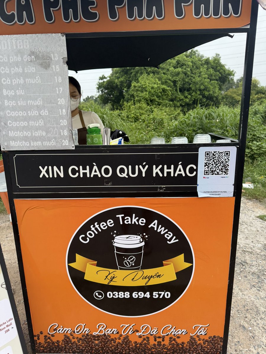 janstevelee's tweet photo. Chào buổi sáng Bình Dương! 🇻🇳✨
Làm một ly cà phê mang đi, ngắm nhìn đường phố buổi sớm thật yên bình. Chúc mọi người một ngày mới tràn đầy năng lượng! ☀️

 #BinhDuong #GoodMorning #Vietnam #CaPheSang https://t.co/MdlD9D4WoS