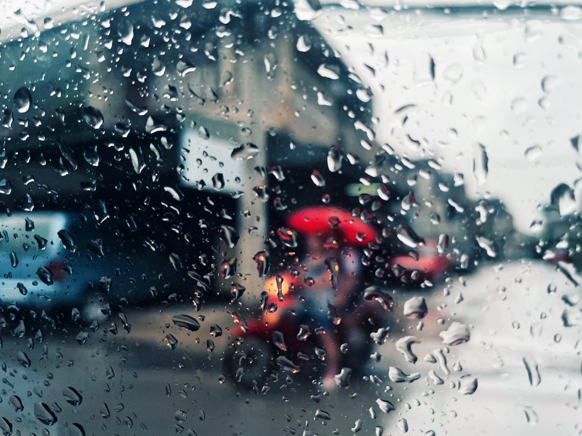tamon_huiyong's tweet photo. เชียงใหม่ฝนตกแต่เช้าเลย เดินทางระมัดระวังกันนะทุกคน 🌧️

#Rainy #Chiangmai https://t.co/KWKC7kuHUi