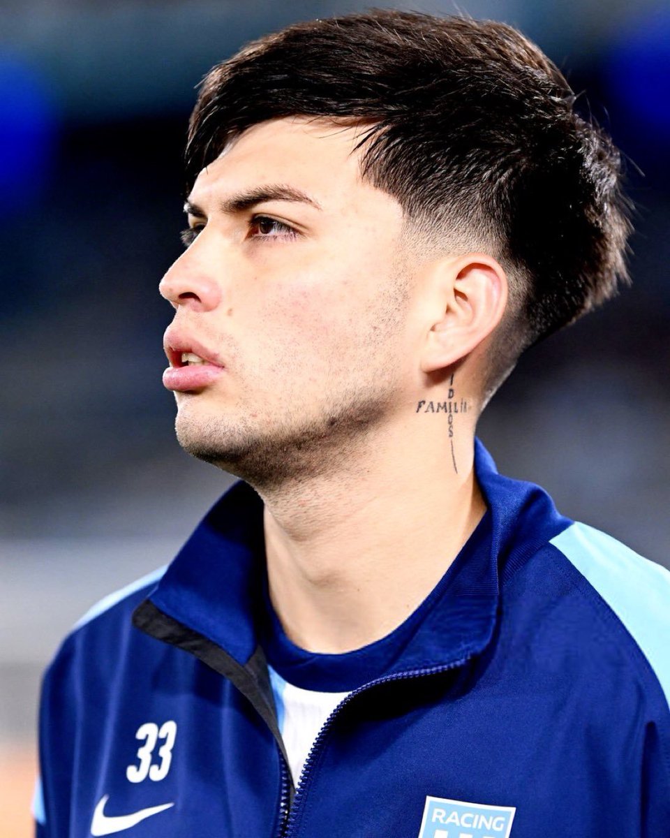 Leonel_Racing39's tweet photo. Un partido alcanzó para que sea la figura. Enorme refuerzo fue.

Cuando criticaba tanto a Kranevitter es por esto. Hoy perdíamos con él, no puede cubrir el medio.

Leo Perez hizo todo (o casi) bien. Y eso pido en los mercados: hacer en la previa lo correcto. Acá se hizo. https://t.co/lwEK92zaYI