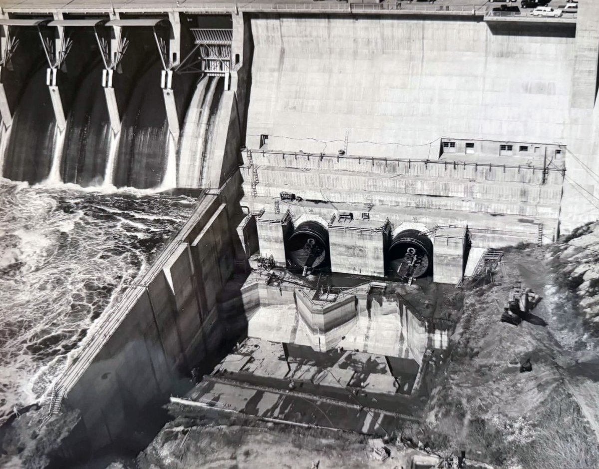 usacetulsa's tweet photo. It's #ThrowbackThursday 

This photo of construction at Keystone Powerhouse was taken Sept. 22, 1965.

Keystone is one of 8 hydroelectric power plants operated &amp; maintained by Tulsa District https://t.co/s5QnzCwPoE