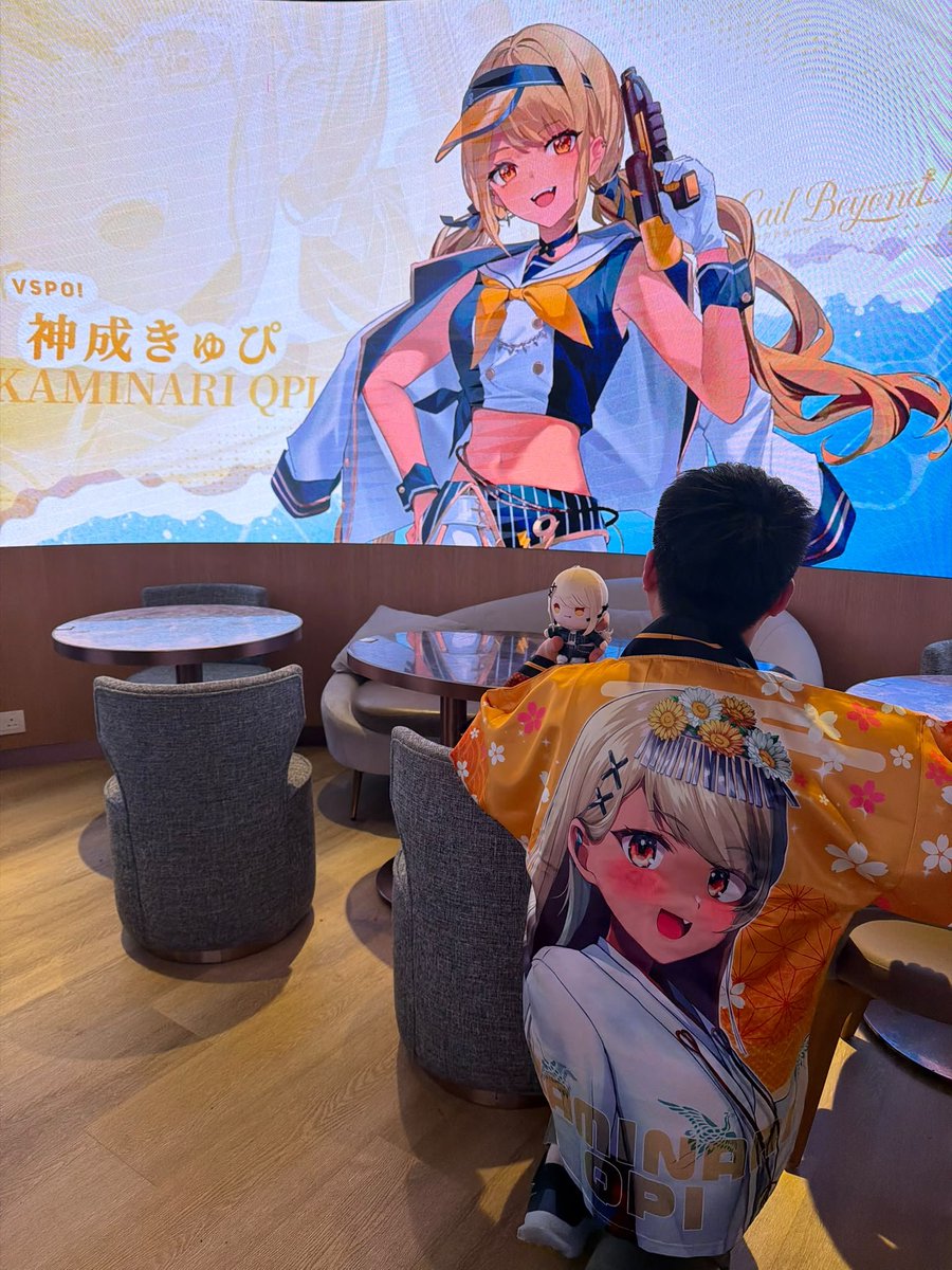 q886p3's tweet photo. きゅーちゃんとコラボカフェ来ちゃました、キレイ！！まだ来ます
#VSPOHKTWCafe
#きゅーちゃんあのね https://t.co/XKzmKzJ3XC
