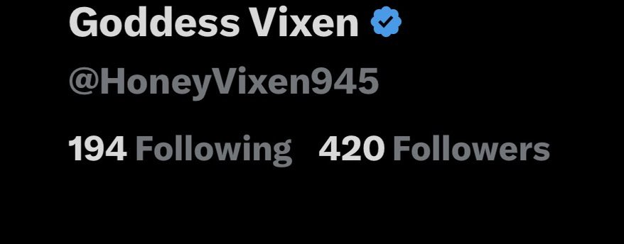 HoneyVixen945's tweet photo. I don’t smoke anymore but I know my girlies will roll a fat one for me https://t.co/RJM2V0gxtb