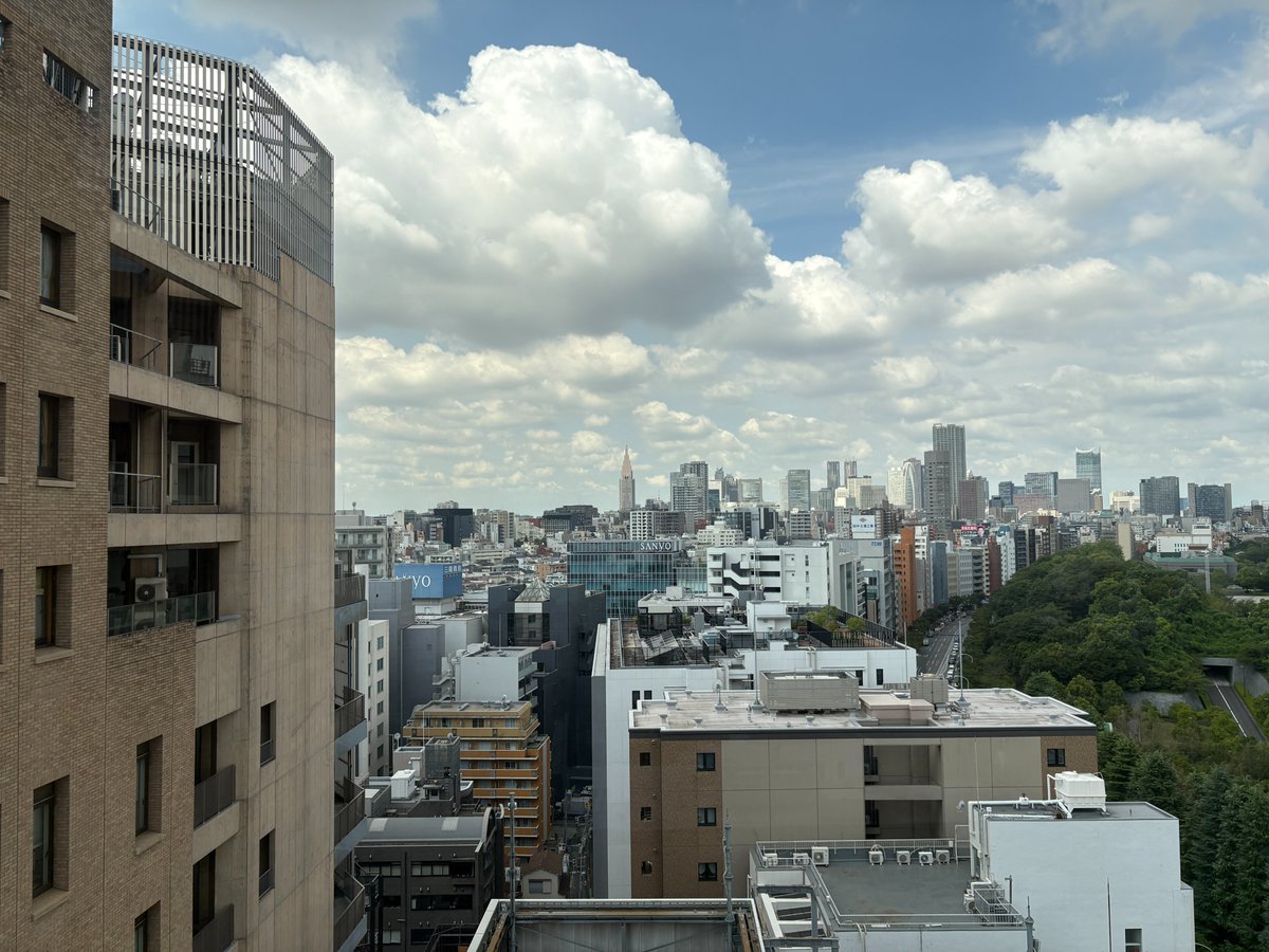 betterplace_jp's tweet photo. おはようございます！
東京都新宿区は晴れ🌤

最近、バテない体力をつけたくて、エスカレーターを使わず階段を使ったりスクワットしたりしてます💪🦵🔥
何かいいトレーニングありますか😆
今日もよろしくお願いします！

#企業公式相互フォロー
#企業公式が毎朝地元の天気を言い合う https://t.co/7EsocmhXqJ