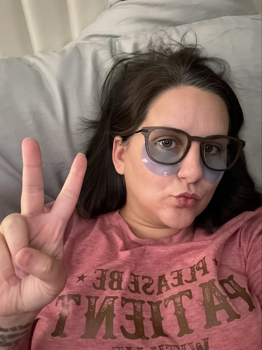 TheVelvetMom's tweet photo. Is the duck lips and peace sign fad coming back yet ?? 

Millennial mom here ✨
https://t.co/Lp6e4vV8Z7
🔥🍑🥵👅❤️‍🔥👙

(My shirt says please be patient with me, I’m from the 1900’s) 😂 https://t.co/qfzb0BkoG4