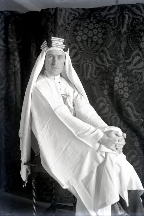 historyinmemes's tweet photo. British military officer Thomas Edward Lawrence, better known as Lawrence of Arabia, wearing traditional Arab attire in 1918.

Few British officers became as legendary as T. E. Lawrence, better known as Lawrence of Arabia. During World War I, he served as a liaison between Britain and Arab leaders fighting against the Ottoman Empire. Instead of remaining behind the front lines, Lawrence traveled thousands of miles across the desert with Arab forces, taking part in raids on railways, supply routes, and military outposts that disrupted Ottoman control.

The white robes and headdress seen here were not worn simply for publicity. They were presented to Lawrence by Emir Faisal, later King Faisal I of Iraq, as a symbol of respect and alliance. The clothing was well suited to desert travel and also reflected Lawrence’s close association with the Arab fighters he lived and fought alongside.

After the war, Lawrence became an international celebrity through newspaper coverage and the writings of American journalist Lowell Thomas. He disliked the attention and eventually enlisted in the Royal Air Force under an assumed name.

His autobiography, Seven Pillars of Wisdom, is regarded as one of the great memoirs of the 20th century and remains a celebrated account of the Arab Revolt.