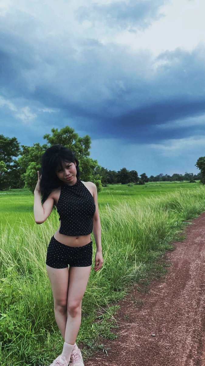 yoontheroomc's tweet photo. វាលស្រែ❤️🍃🌿 https://t.co/vrU74Ri2GM