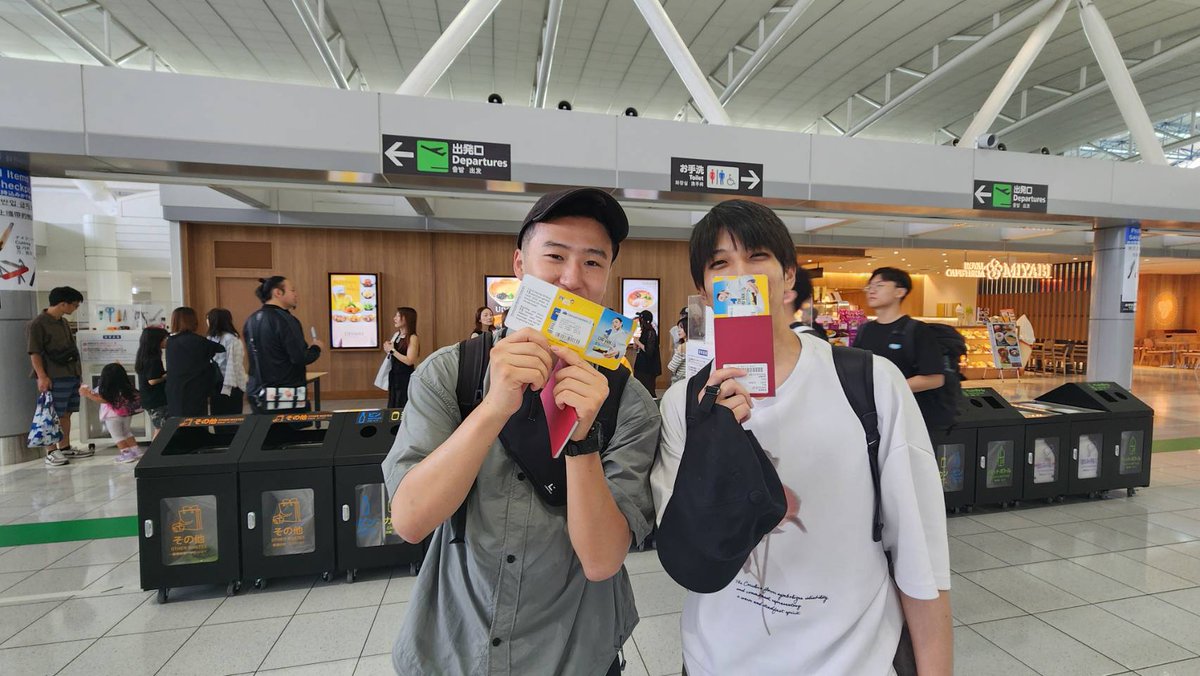 official_medlab's tweet photo. 今日から約1か月、M2＆B4の2人がマレーシアへ留学へ旅立ちます！慣れない環境ですが、現地でしかできない体験をたくさんしてきてください👍 https://t.co/Q1J3aSnVFj