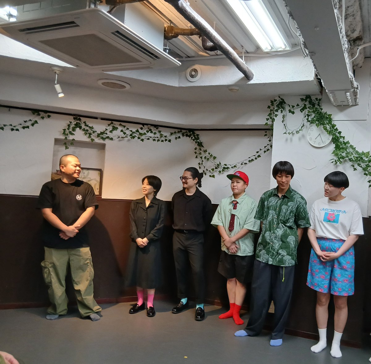 rhingoapple's tweet photo. The talk and merchandise event was fun. https://t.co/EviubZBi0s