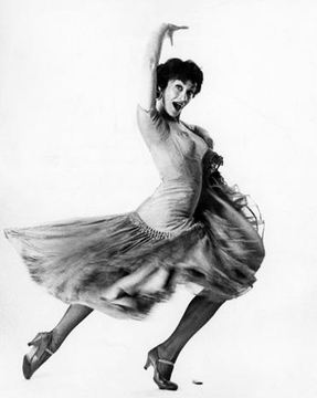 iShowTunes's tweet photo. #ChitaRivera, #WestSideStory, 1957.
#StephenSondheim #LeonardBernstein #JeromeRobbins https://t.co/nIzwWUYzOp