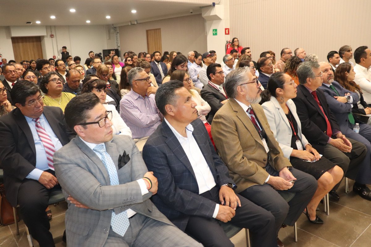valkiriaonline's tweet photo. Fortalecen Gobierno del Estado y BUAP la gobernanza municipal.
@Gob_Puebla; @laura_roldn  
#ValkiriaOnLine®

Leer:
https://t.co/cA6XX8Zt5S https://t.co/0a7GYh3QSi