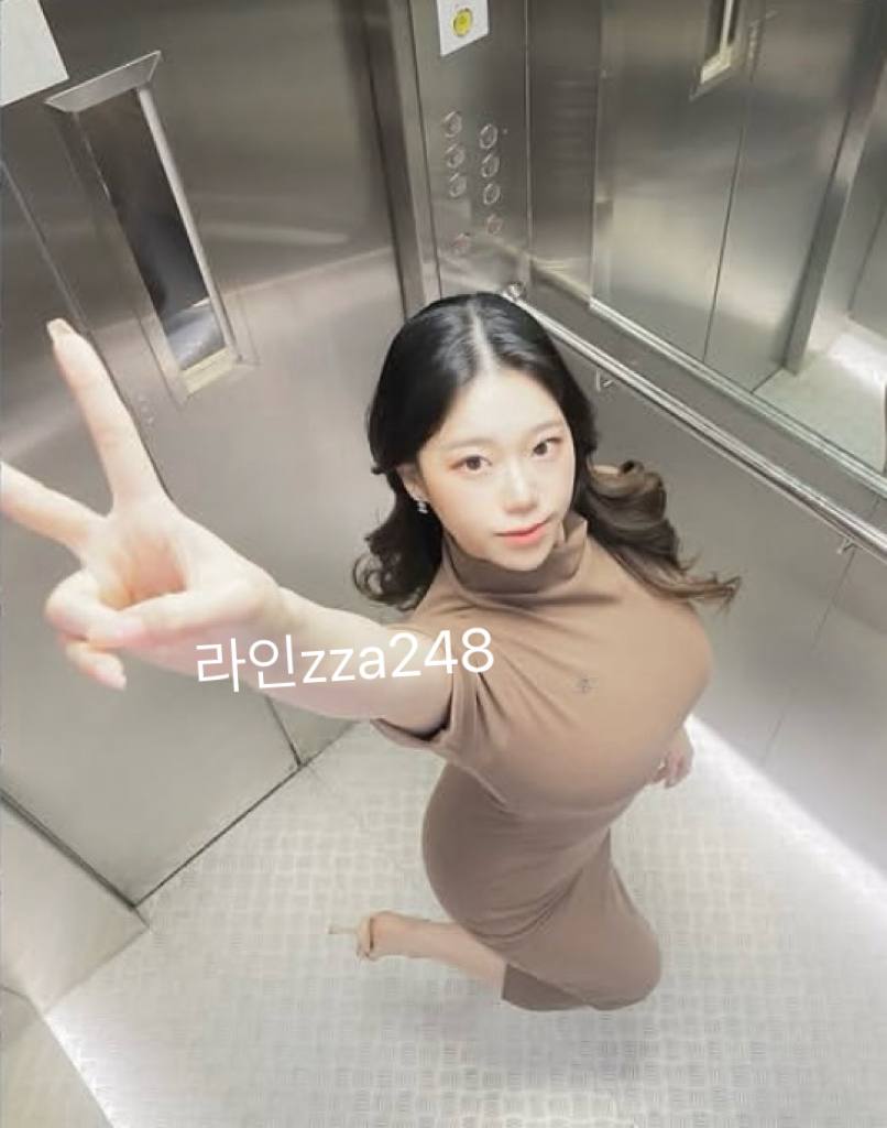 KeniiaGpee's tweet photo. 기분좋은 하루입니당~오늘도 열심히 보람차게 ..아자아자✌
#맘눌뎀 #섹트 #만남 #성인 https://t.co/uKaoWL9bhr