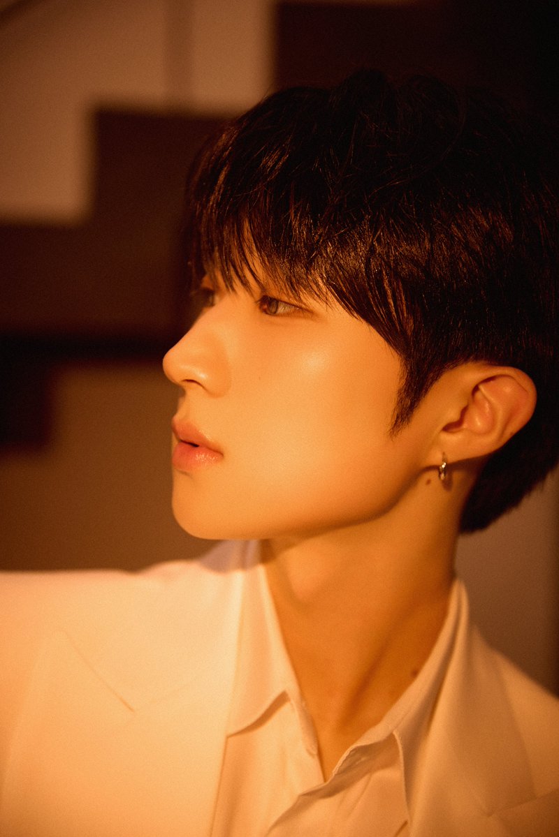 INAMINUTE_OFFI's tweet photo. In A Minute 1st Album
[When the sun goes down : Midnight]

Concept Photo 
#JUNTAE #준태

🕐 2026.09.09 6PM (KST)

#InAMinute #인어미닛
#Wtsgd_Midnight https://t.co/IfrLuNjOYz