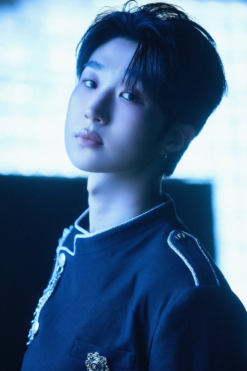 INAMINUTE_OFFI's tweet photo. In A Minute 1st Album
[When the sun goes down : Midnight]

Concept Photo 
#JUNTAE #준태

🕐 2026.09.09 6PM (KST)

#InAMinute #인어미닛
#Wtsgd_Midnight https://t.co/IfrLuNjOYz