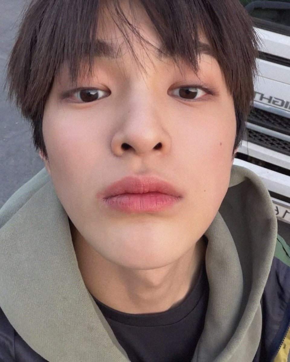 tetecoidezinha's tweet photo. face pretty like a girl https://t.co/JM92QfyyQz