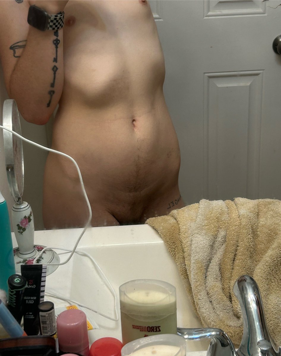 houndtwink's tweet photo. the shower in my new place is bigger, who wants to join? #ftmnsfw #nsfwtwt #transnsfw https://t.co/oNrFNbMczY
