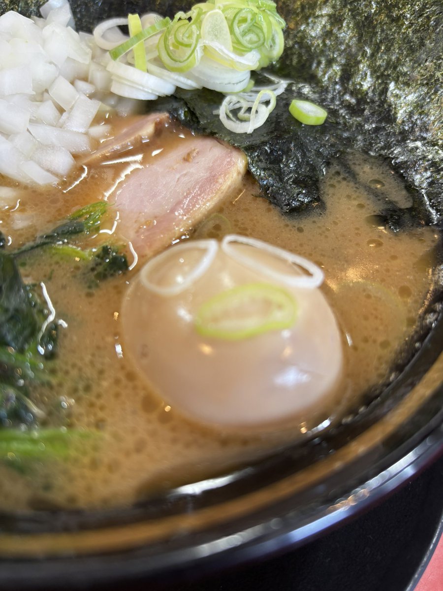 teruteruafu's tweet photo. とらきち家 光
半焼ロースチャーシュー麺 玉ねぎ🧅
偶然😳toshiさんと同麺😋
焼ロース最ᵃⁿᵈ高🔥🥩💯‼️👍
ムチムチの焼きロース(;¤̴̶̷̤́д¤̴̶̷̤̀)ﾊｧﾊｧ🔥🥩
王様👑チャーシュー〜🥩🥩🥩😍😍😍
光大将🐯〜ありがとうです🤗
私もtoshiさんも😳
味噌トンコツ🍜見落としꉂ🤣𐤔𐤔
至福の一杯😚
ご馳走様でした🙏