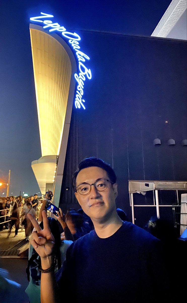 yokoyama_hide's tweet photo. 昨日は此花区の観光アンバサダーに就任してくれた横山裕さんのライブ「ROCK FOR YOU LIVE TOUR」にいってきました。会場一体となった熱いライブ！

今日はいよいよフェルメール展の開会式。8/21-9/27まで。ぜひご覧ください。昨年は市美術館で天空のアトラス展なども開催。大阪を国際文化都市へ。 https://t.co/4POgkKVlYf