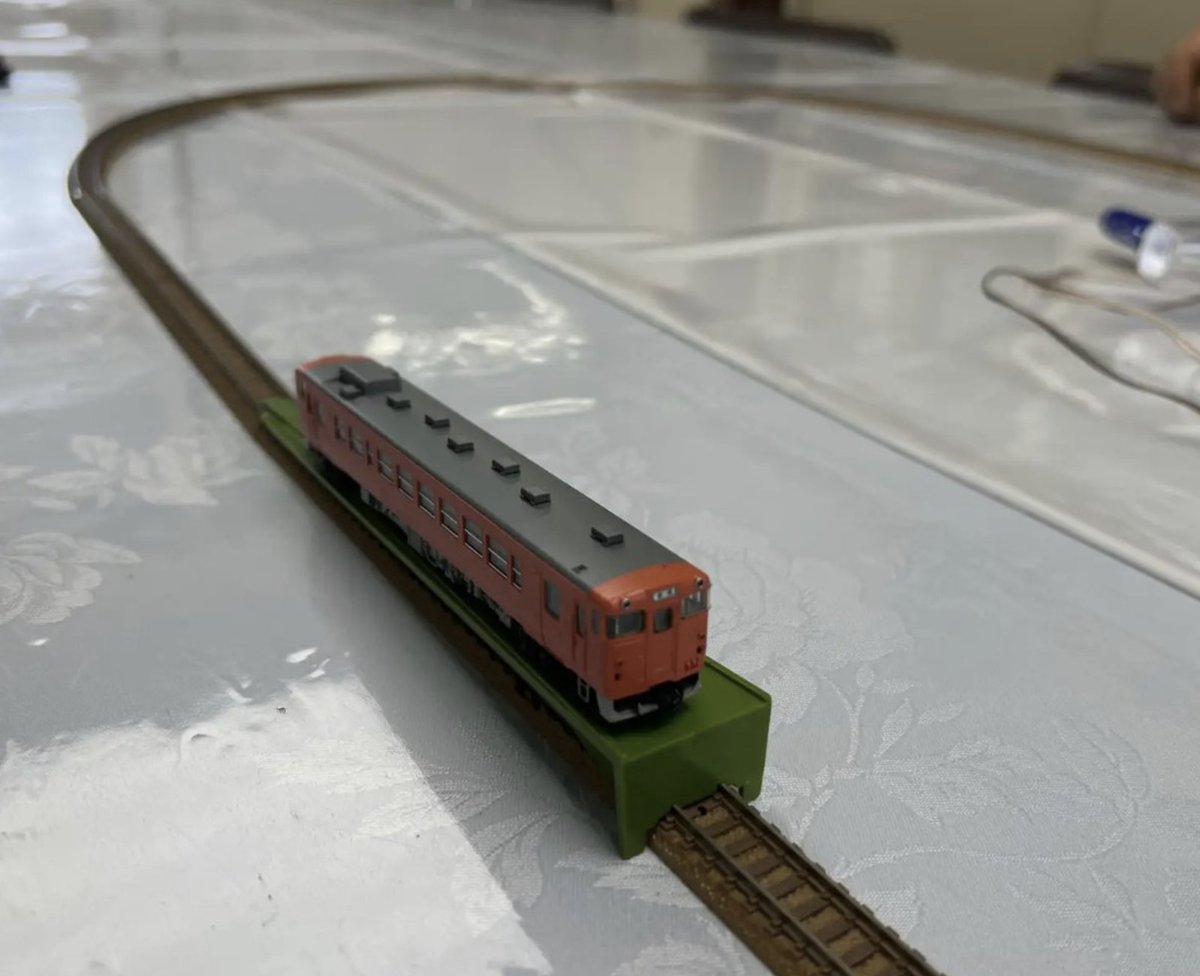 Cash_Make_Power's tweet photo. 【お願いっ】
今月末、ウクライナの戦禍の子どもたちにNゲージ（模型の電車）を直接届けます。持っている方がいたら譲ってもらえませんか？？

すでに大手企業スポンサーもついてくれました。国連・イギリスWindsor城でも活動実績あります

.....海外を回っていたど素人さん(@4610_hotel )だったら、何か協力してくれないかな....！？？w

コンゴ、ウガンダ、ネパール、カンボジアなどにも直で教育物資と教育コンテンツ届けてるんです
連絡いただいた方にはちゃんと活動実績などお送りします！！