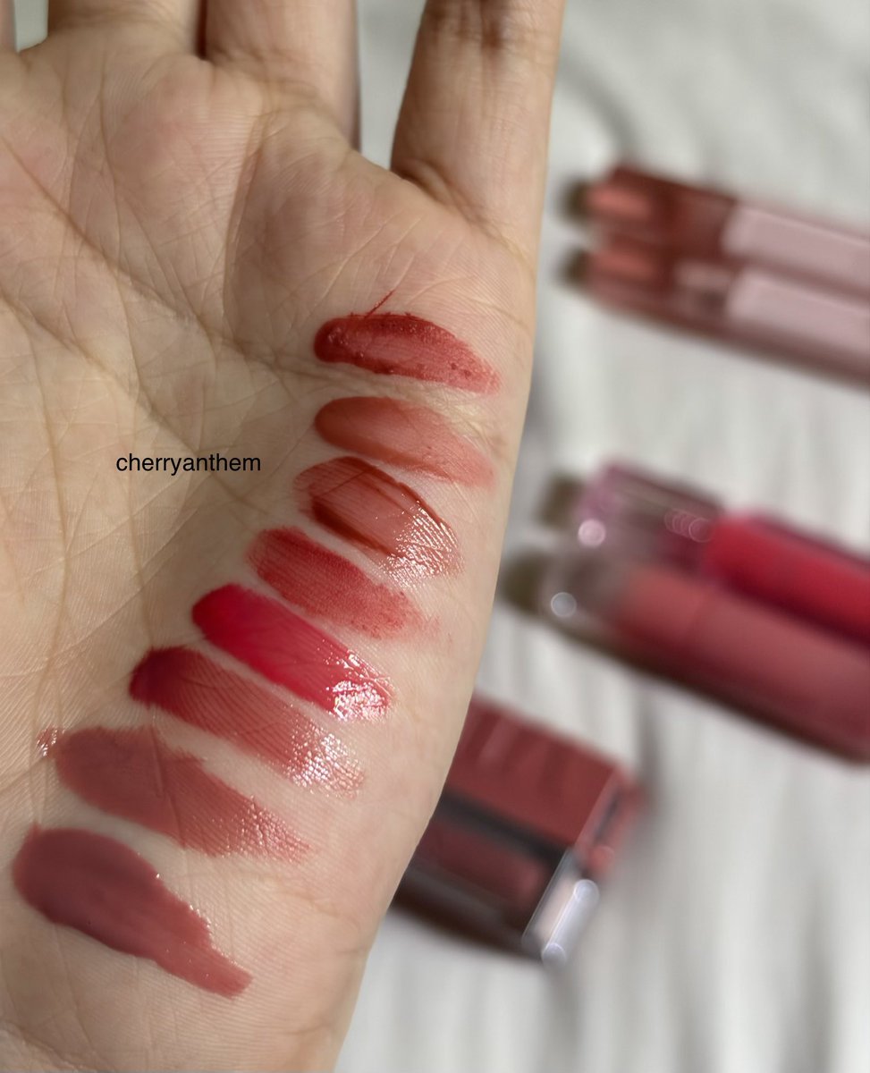 cherryanthemm's tweet photo. Hobi perempuan: collect lippies ‧₊ ᵎᵎ 🍒⋅ ˚✮ ‧₊⋆˙⟡ 𐙚 ̊. https://t.co/v5xQX9I23K