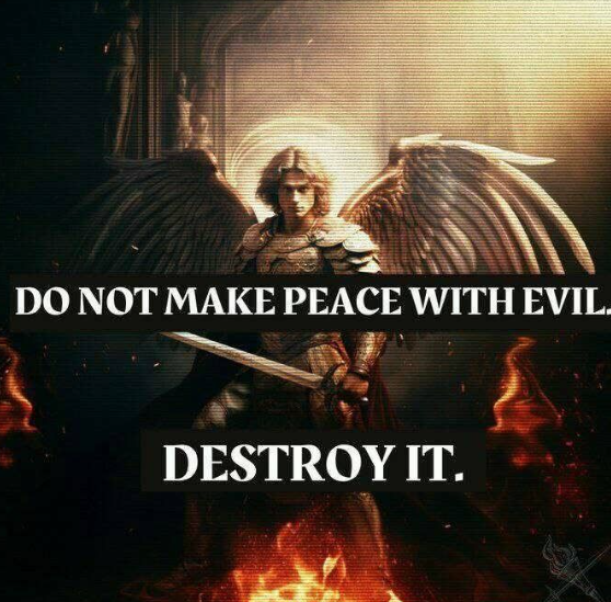 Mike77463289's tweet photo. @OzraeliAvi Another example of the #EvilLeft scum, expose these evil scum for what they are, you can't talk to them, you can't rationally debate with them, they are evil, their one goal is to destroy all that we hold dear, we must stand firm &...
#DoNotMakePeaceWthEvil #DestroyIt https://t.co/KlNF30ftgY