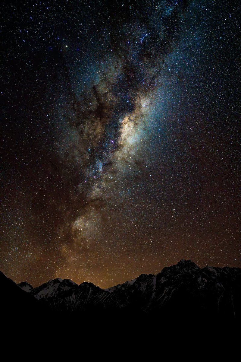 NightSkyToday's tweet photo. Billions of galaxies. Trillions of stars.😍 https://t.co/YSWWfheQ5w