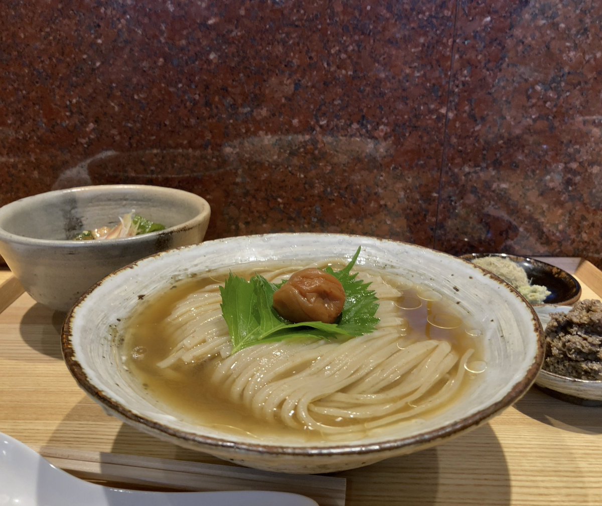 lunch_yuki's tweet photo. 松戸市  中華蕎麦 とみ田
松戸冷麺2026
白干梅と大葉
烏賊のペースト

去年のニボコンも美味かったけど
���年の烏賊煮干しも最高。 https://t.co/0L4UO3kVAd