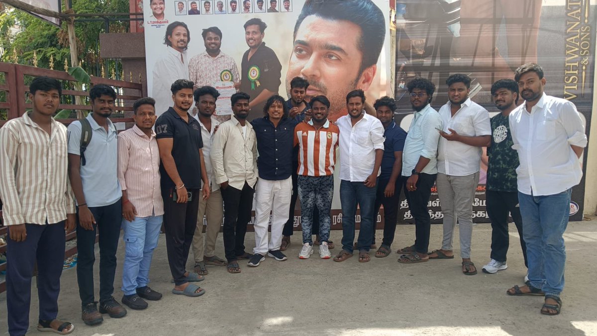 sfc6999's tweet photo. Our District Sfc Team ♥️ #VishwanathAndSons FDFS #Tiruttani https://t.co/RcUmkcksu4