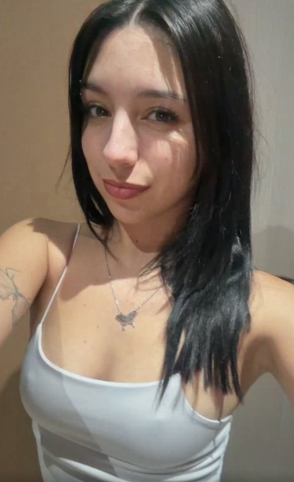 princesssmist26's tweet photo. just wanted to say hey to whoever sees this... 🥺✨ https://t.co/VXjZgxyCcw