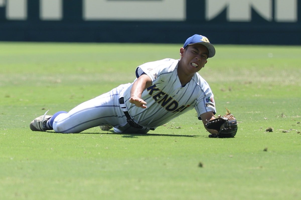 Y619Kajiya's tweet photo. 【全国高校野球選手権大会】
2026.8.20 天理-健大高崎

好捕をみせた健大高崎･狩野蓮義選手

#甲子園 #高校野球 #狩野蓮義 #健大高�� https://t.co/scQAb96PR9