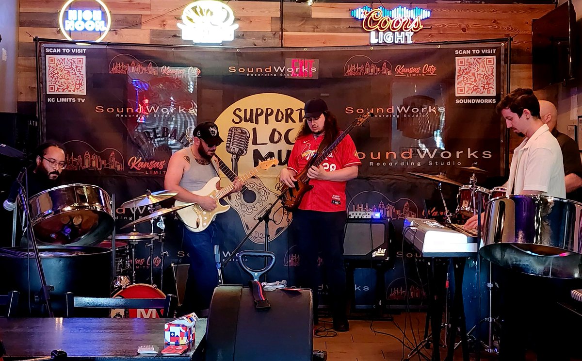 jecornwell's tweet photo. Awesome show tonight. It was good fun learning more about Legerdemain, and It was great hearing these guys play music together, especially the outstanding percussions!  Stay tuned...

Support for this program brought to you by; Camping World-KCMO, and Score Sports Bar &amp; Grill https://t.co/RM3jOEOI3p