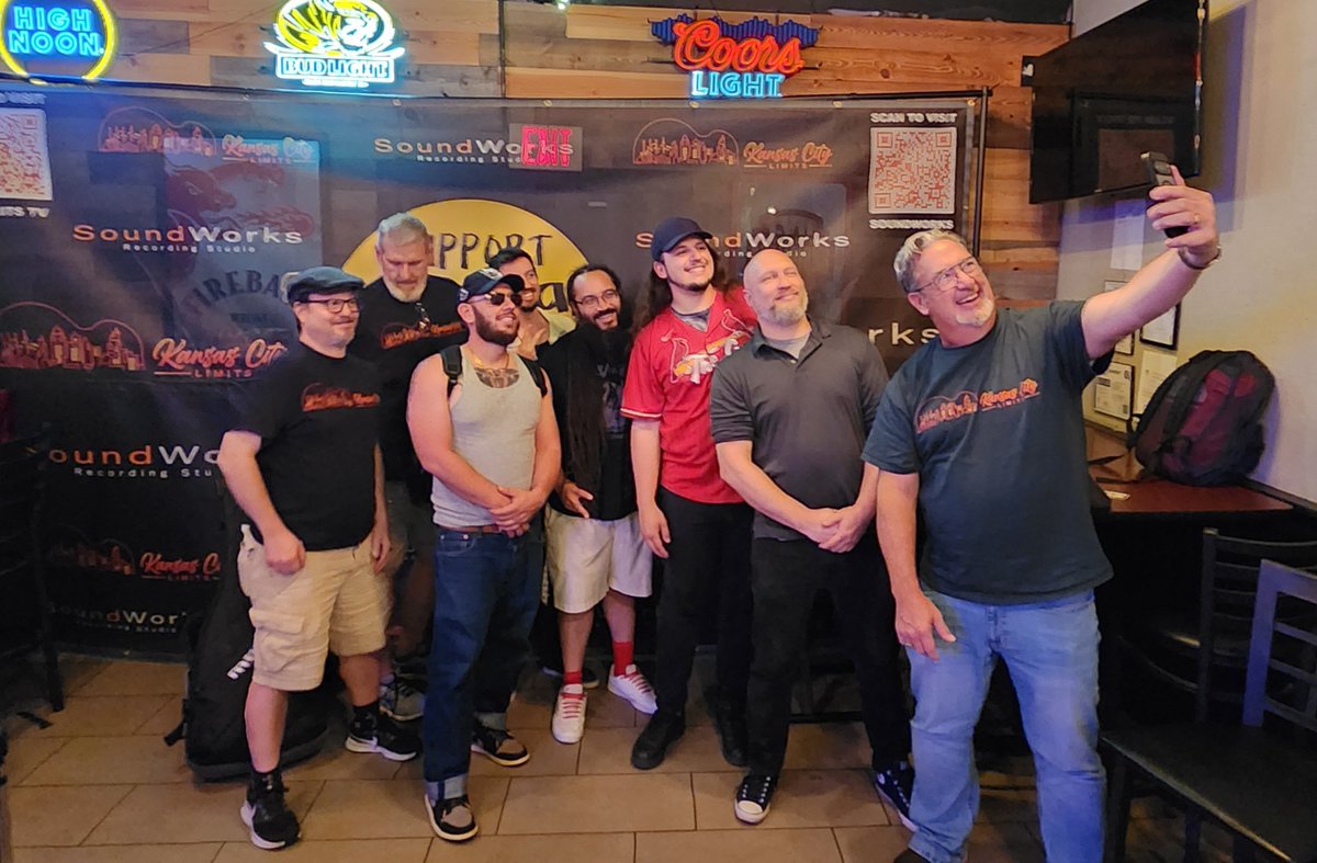 jecornwell's tweet photo. Awesome show tonight. It was good fun learning more about Legerdemain, and It was great hearing these guys play music together, especially the outstanding percussions!  Stay tuned...

Support for this program brought to you by; Camping World-KCMO, and Score Sports Bar &amp; Grill https://t.co/RM3jOEOI3p