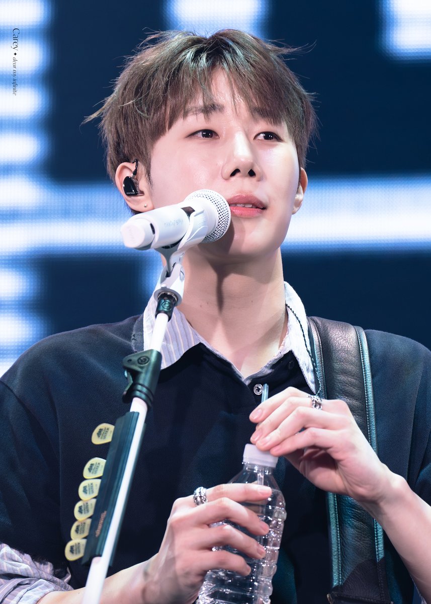 Carey0609's tweet photo. 260620🎸[LV4: LEAP TO VECTOR]
KAOHSIUNG

˚ ༘🥛⋆｡˚🐈=͟͟͞♡
가오슝에 아깽이 한 마리 두고 왔나❔

#KIMSUNGKYU #김성규
#LV4 #LeaptoVector
#LeaptoVector_KAOHSIUNG https://t.co/M9E5rjmj79