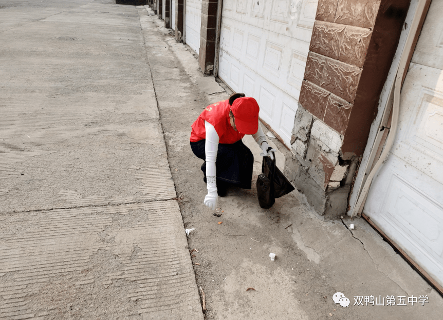MRomezin's tweet photo. Join our weekend neighborhood clean-up this Sat 9AM at Central Park! Free snacks u0026 music for all volunteers—bring your friends to make our community shine together! https://t.co/3oMtBl2UMz
