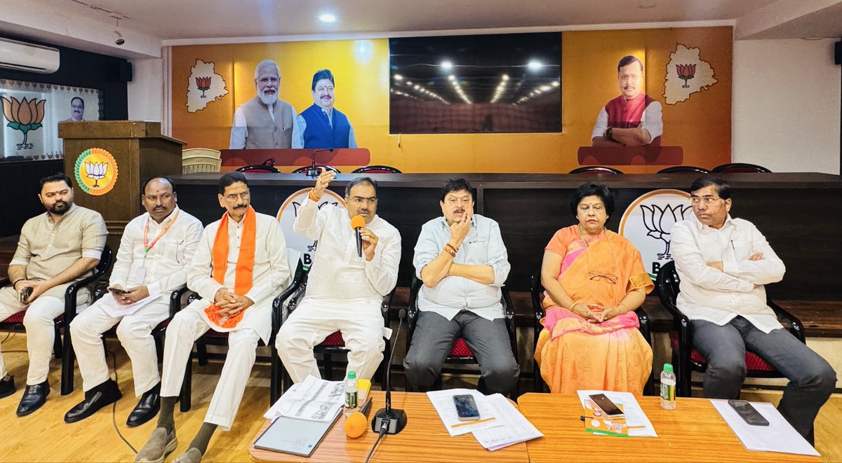 chshekharbjp's tweet photo. Attended the SIR State Team meeting at the BJP Telangana State Office in Hyderabad.

The meeting focused on reviewing the progress of SIR-related activities, strengthening effective monitoring, and ensuring better coordination for the successful implementation of SIR.
@BJP4Telangana @N_RamchanderRao 
@alka_gurjar