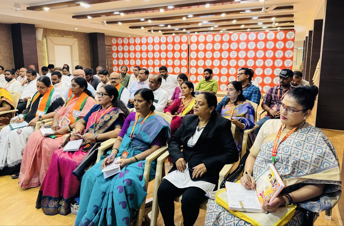 chshekharbjp's tweet photo. Attended the SIR State Team meeting at the BJP Telangana State Office in Hyderabad.

The meeting focused on reviewing the progress of SIR-related activities, strengthening effective monitoring, and ensuring better coordination for the successful implementation of SIR.
@BJP4Telangana @N_RamchanderRao 
@alka_gurjar