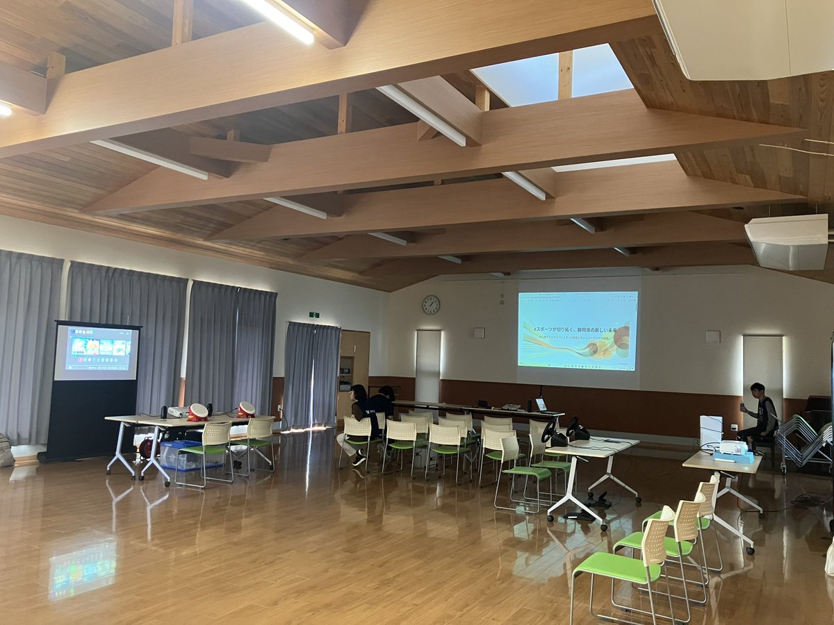 ONEGAMEMishima's tweet photo. 【イベント実施レポート📝】
今週の火曜日はeスポーツ体験会としてお手伝いに行ってきました✨

よりeスポーツが身近になるよう活動していきます💪
#eスポーツ 
#就労支援B型
#就労継続支援B型
#福祉事業所
#三島 https://t.co/iq10Pu7Uov