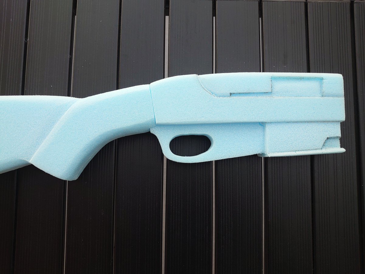 Plum_T_M's tweet photo. ドロシーの銃
機関部にディティールを追加＆ストック基部に回転防止ノッチの受けを追加。
機関部とストックがかっちり繋がるのは気分がいい。
#NIKKE https://t.co/6YEzrSdSxR