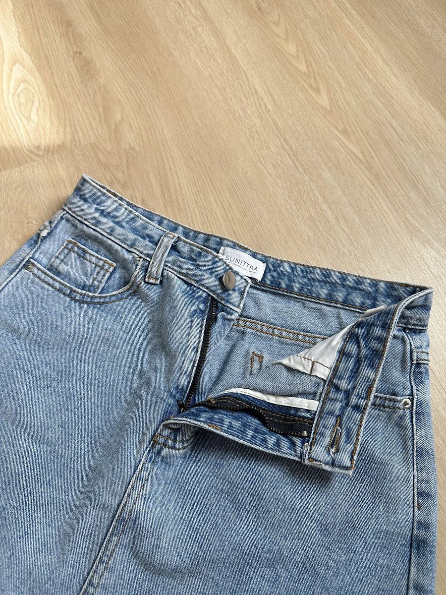 NNSelect's tweet photo. แบรนด์อจ 100 บาท
เอว26-27 สะโพก36

#ส่งต่อเสื้อผ้า #stylistshop #ส่งต่อmalimays
#cintageshopส่งต่อ #โล๊ะตู้ #duexstudio
 #ส่งต่อuniqlo #ส่งต่อเสื้อผ้ามือสองสภาพนางฟ้า #ส่งต่อเสื้อผ้ามือสอง  #ส่งต่อzara #cintage https://t.co/9t4agaudaz